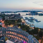Luxury Apartment Jana With Private Parking